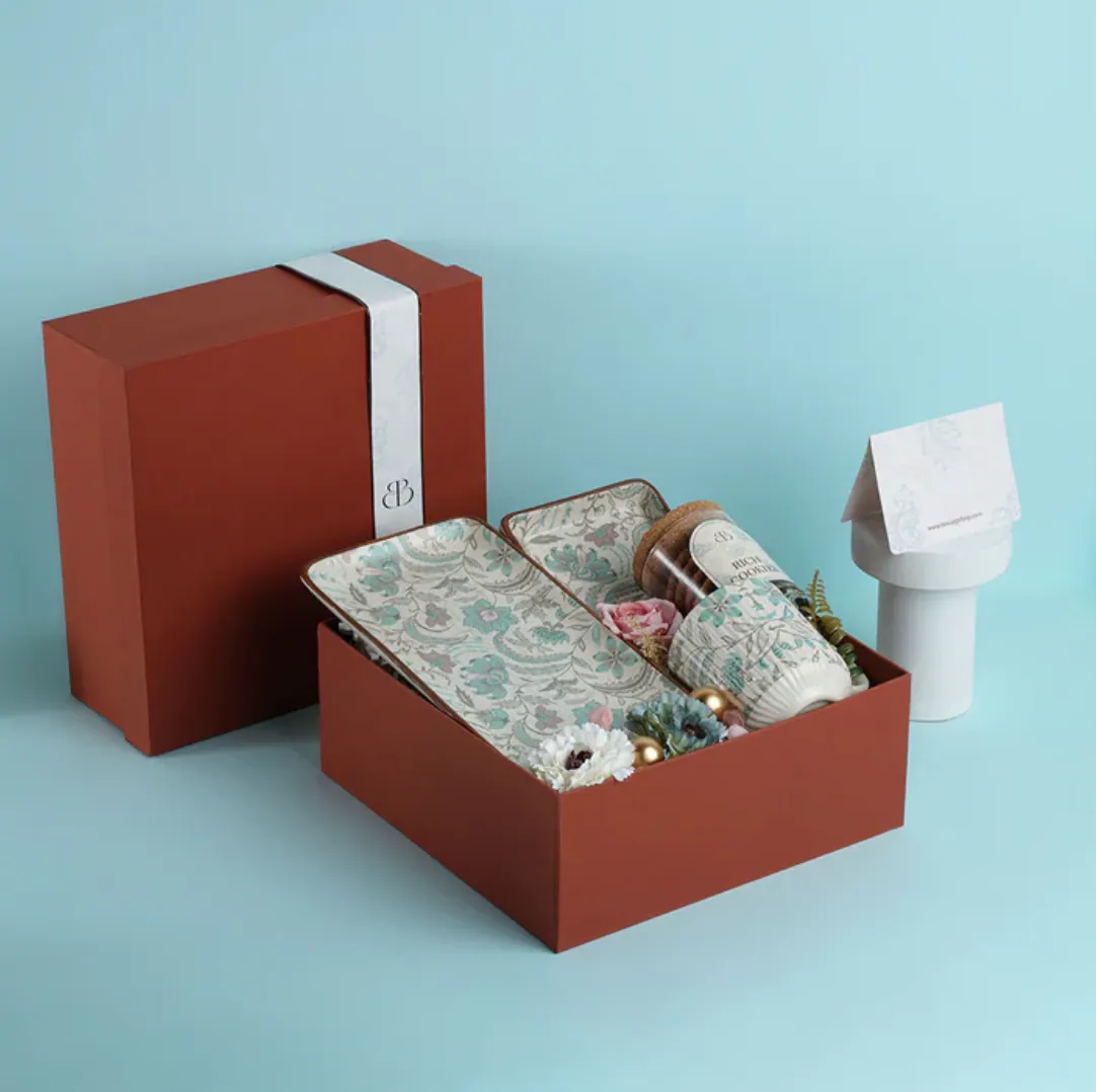 Finished gift box with a notebook, mug and accessories